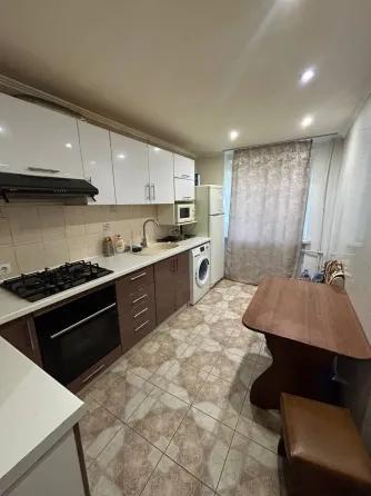 3-комн. квартира, 65 м² · Донецк, Ленинский район