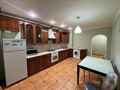 2-комн. квартира, 55 м² · Донецк, Киевский район