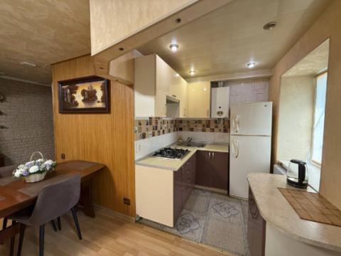 3-комн. квартира, 60 м² · Донецк, Ворошиловский район