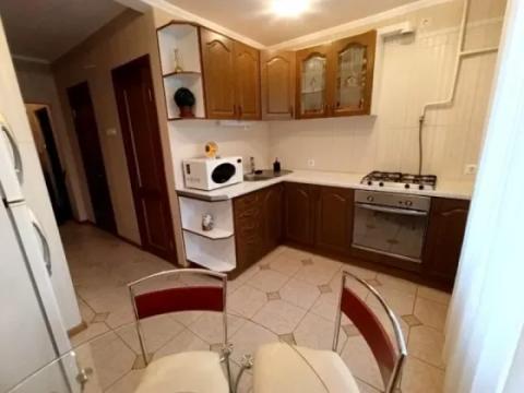 3-комн. квартира, 70 м² · Донецк, Ленинский район