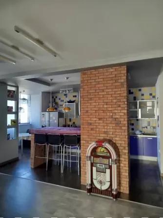 3-комн. квартира, 150 м² · Донецк, Ворошиловский район