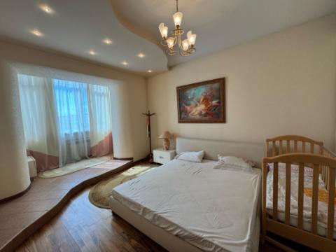 5-комн. квартира, 150 м² · Донецк, Ворошиловский район