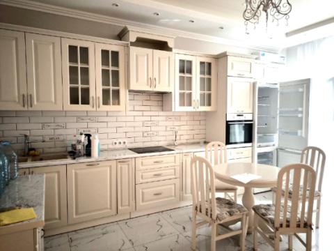 4-комн. квартира, 132 м² · Донецк, Ворошиловский район