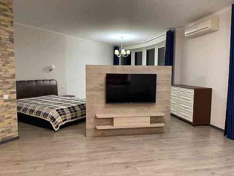 2-комн. квартира, 85 м² · Донецк, Калининский район