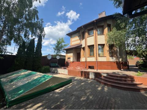 Дом, 440 м² · Донецк, Ленинский район