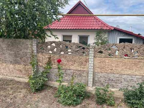 Дом, 35 м² · Донецк, Киевский район