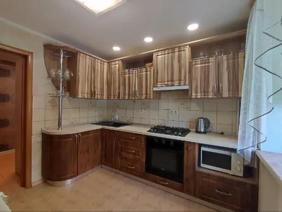 3-комн. квартира, 64 м² · Донецк, Киевский район · фото 1