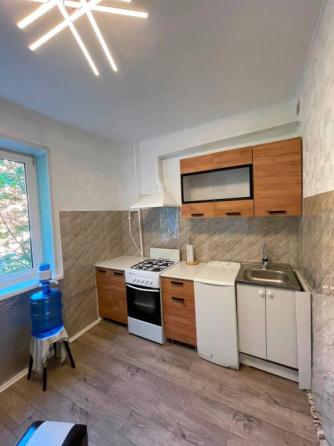 3-комн. квартира, 6 м² · Донецк, Ленинский район