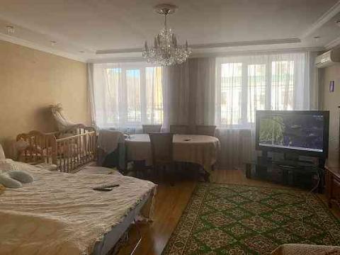 4-комн. квартира, 92 м² · Донецк, Ворошиловский район