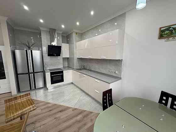 2-комн. квартира, 90 м² · Донецк · фото 1