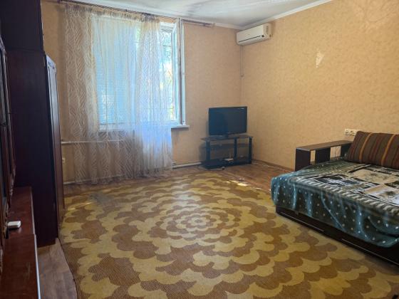 2-комн. квартира, 50 м² · Донецк, Ленинский район · фото 1