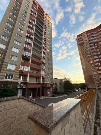 3-комн. квартира, 130 м² · Донецк, Киевский район