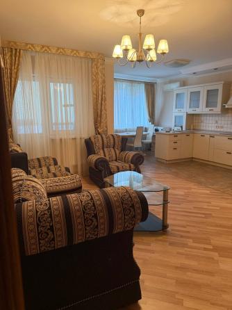 3-комн. квартира, 100 м² · Донецк, Ворошиловский район · фото 1