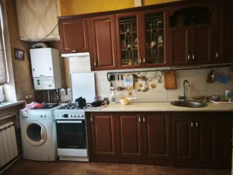 4-комн. квартира, 80 м² · Макеевка, Центрально-Городской район