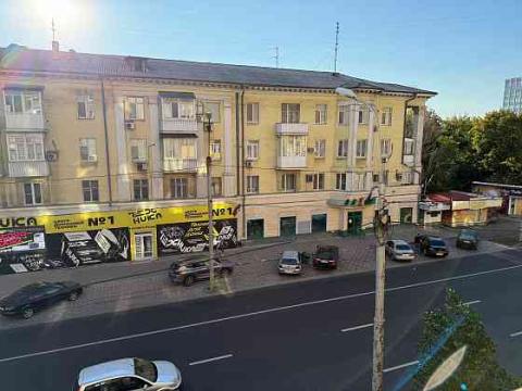 3-комн. квартира, 65 м² · Донецк, Ворошиловский район