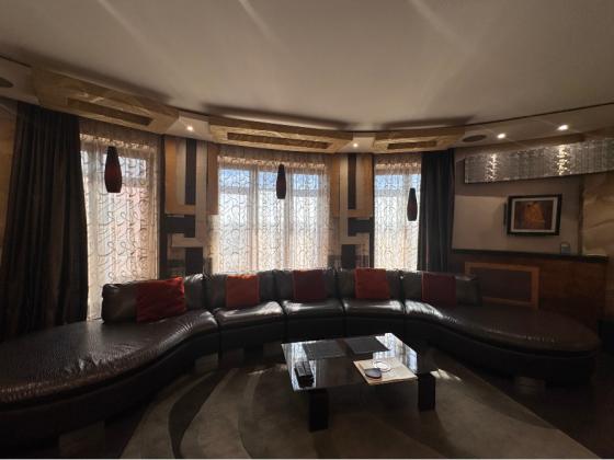 3-комн. квартира, 138 м² · Донецк, Ворошиловский район · фото 1