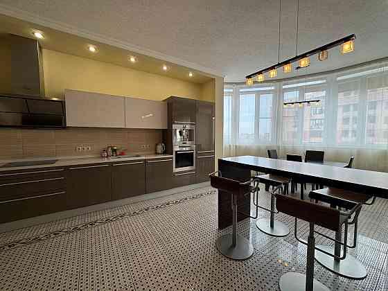 3-комн. квартира, 130 м² · Донецк, Калининский район · фото 1