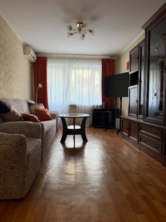 3-комн. квартира, 68 м² · Донецк, Ворошиловский район · фото 1