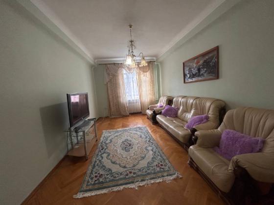 3-комн. квартира, 79 м² · Донецк, Ворошиловский район · фото 1