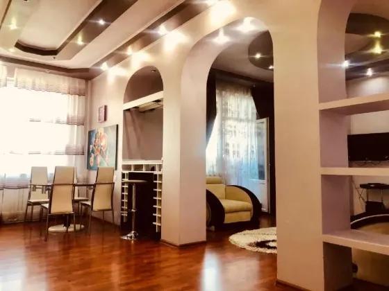 3-комн. квартира, 90 м² · Донецк, Ворошиловский район · фото 1