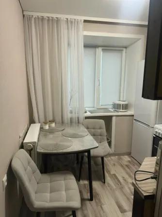 2-комн. квартира, 48 м² · Донецк, Ленинский район · фото 1